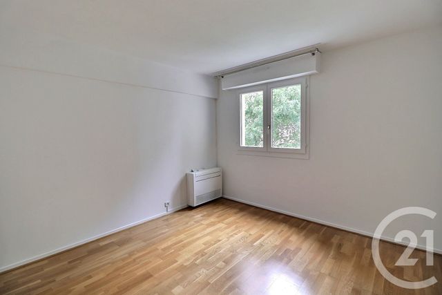 Afficher la photo en grand Appartement F3 à vendre - 3 pièces - 69,29 m2 - Antony - 92 - ILE-DE-FRANCE