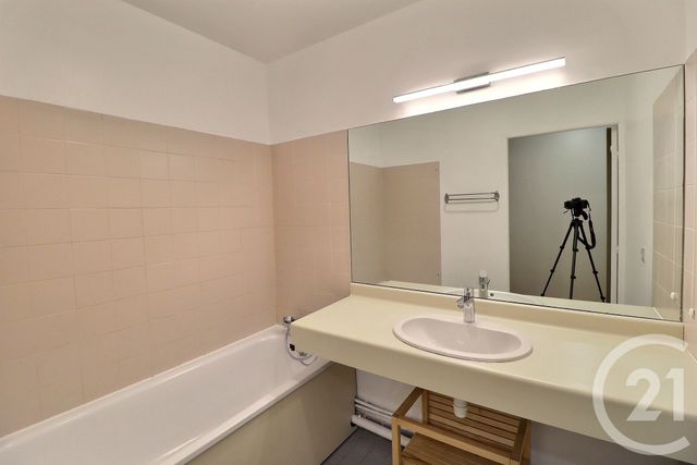 Afficher la photo en grand Appartement F3 à vendre - 3 pièces - 69,29 m2 - Antony - 92 - ILE-DE-FRANCE