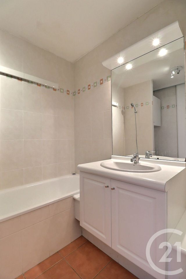 Afficher la photo en grand Appartement F4 à vendre - 4 pièces - 83,11 m2 - Antony - 92 - ILE-DE-FRANCE