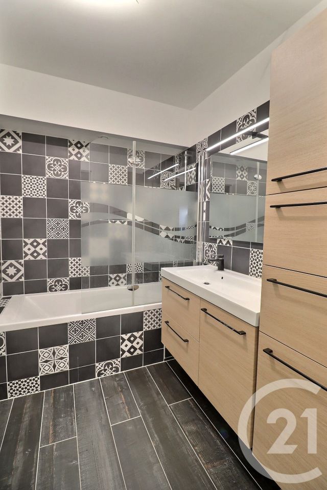 Afficher la photo en grand Appartement F3 à vendre - 3 pièces - 81,56 m2 - Antony - 92 - ILE-DE-FRANCE