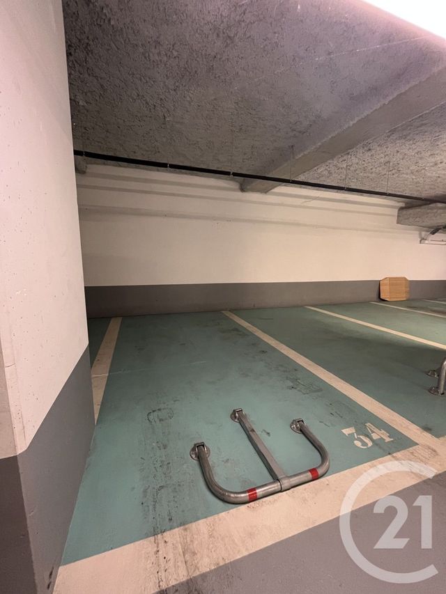 Parking à louer - 12 m2 - Chatillon - 92 - ILE-DE-FRANCE