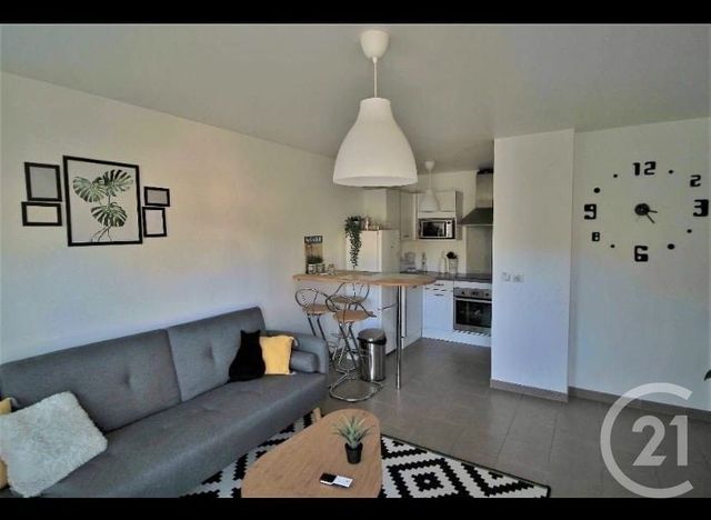 Afficher la photo en grand Appartement F2 à vendre - 2 pièces - 36,46 m2 - Antony - 92 - ILE-DE-FRANCE