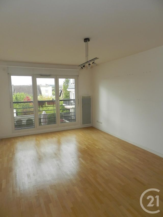 Afficher la photo en grand Appartement F2 à louer - 2 pièces - 51,15 m2 - Antony - 92 - ILE-DE-FRANCE