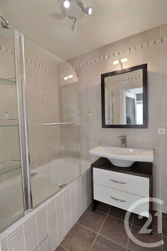 Appartement F2 à louer - 2 pièces - 48,71 m2 - Antony - 92 - ILE-DE-FRANCE