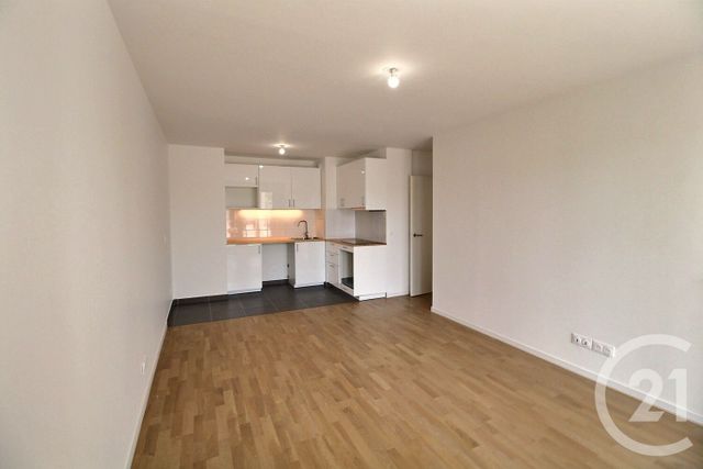Appartement F3 &agrave; louer - 3 pi&egrave;ces - 58,93 m2 - Le Plessis Robinson - 92 - ILE-DE-FRANCE