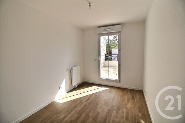 Appartement F3 &agrave; louer - 3 pi&egrave;ces - 58,93 m2 - Le Plessis Robinson - 92 - ILE-DE-FRANCE