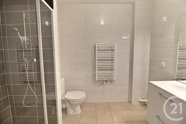 Appartement F2 &agrave; louer - 2 pi&egrave;ces - 40,53 m2 - Sceaux - 92 - ILE-DE-FRANCE