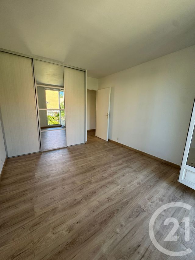 Appartement F3 &agrave; louer - 3 pi&egrave;ces - 65,10 m2 - Rungis - 94 - ILE-DE-FRANCE