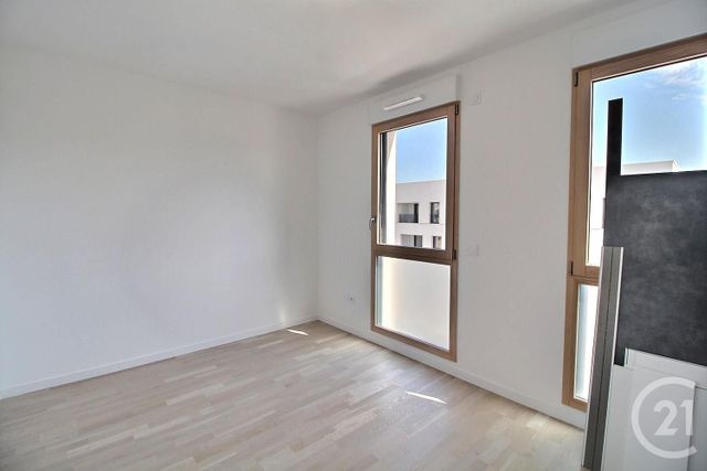 Appartement F3 &agrave; louer - 3 pi&egrave;ces - 61 m2 - Chatenay Malabry - 92 - ILE-DE-FRANCE