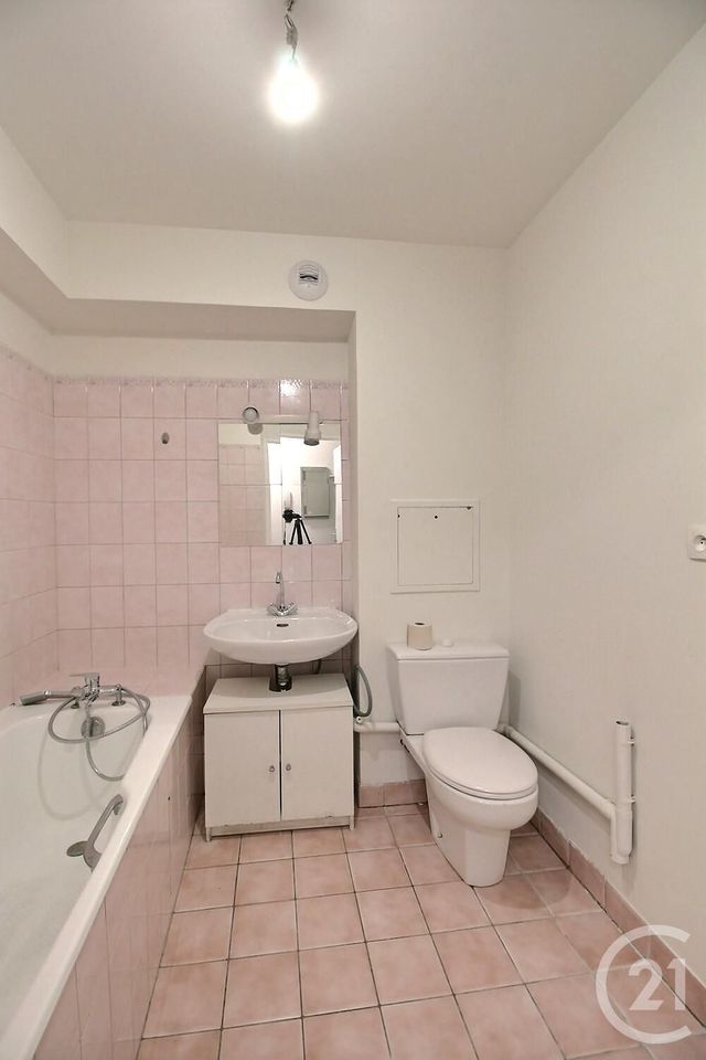 Appartement Studio &agrave; louer - 1 pi&egrave;ce - 24,85 m2 - Antony - 92 - ILE-DE-FRANCE