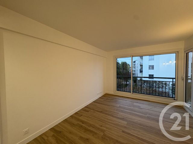 Appartement F4 &agrave; louer - 4 pi&egrave;ces - 66,61 m2 - Fresnes - 94 - ILE-DE-FRANCE